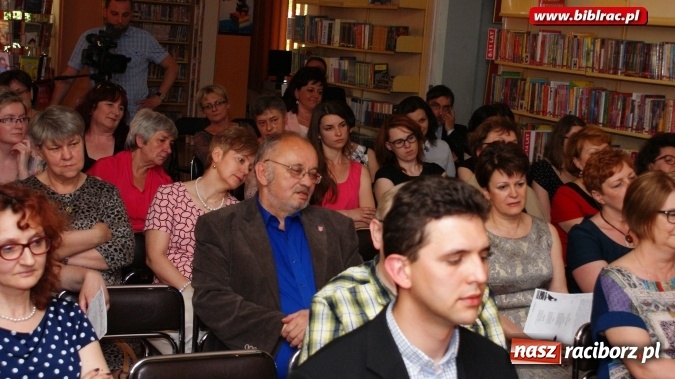 Zdjęcie w galerii na portalu naszraciborz.pl: Oficjalne obchody Dnia Bibliotekarza i Bibliotek  wiadomości z regionu