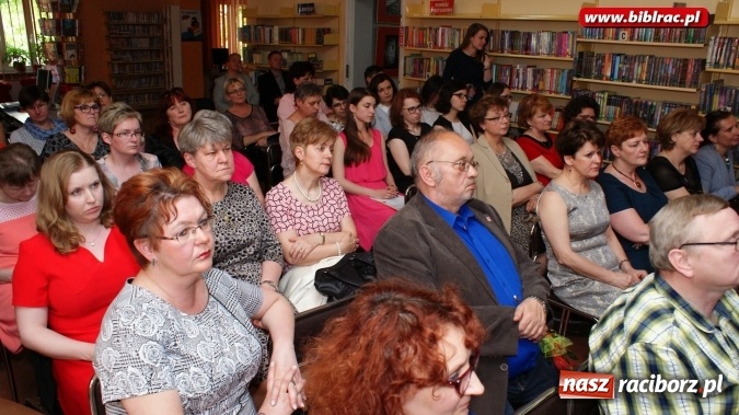 Zdjęcie w galerii na portalu naszraciborz.pl: Oficjalne obchody Dnia Bibliotekarza i Bibliotek  wiadomości z regionu