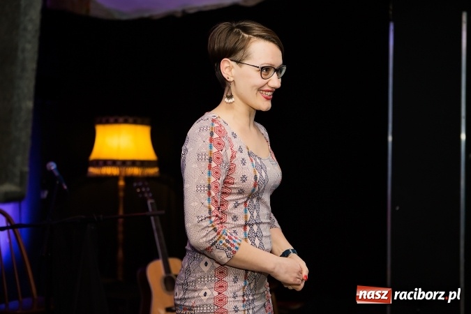 Zdjęcie w galerii na portalu naszraciborz.pl: Renata Przemyk z Akustik Trio wystąpiła na Końcu Świata wiadomości z regionu