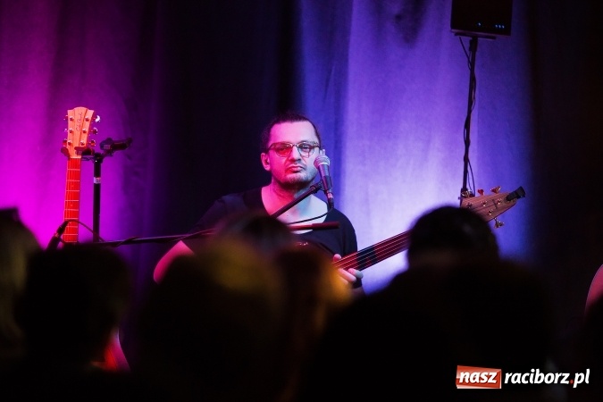 Zdjęcie w galerii na portalu naszraciborz.pl: Renata Przemyk z Akustik Trio wystąpiła na Końcu Świata wiadomości z regionu