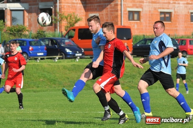 Zdjęcie w galerii na portalu naszraciborz.pl: Dobra passa Brzezia trwa. Tym razem wygrana ze Stalą wiadomości z regionu