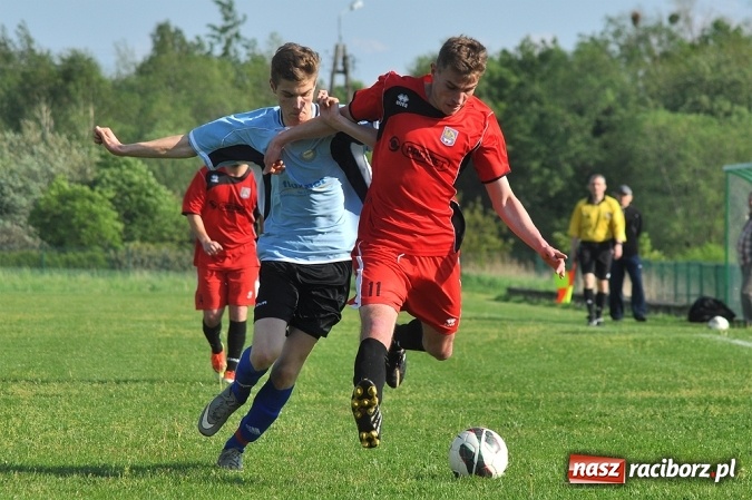 Zdjęcie w galerii na portalu naszraciborz.pl: Dobra passa Brzezia trwa. Tym razem wygrana ze Stalą wiadomości z regionu