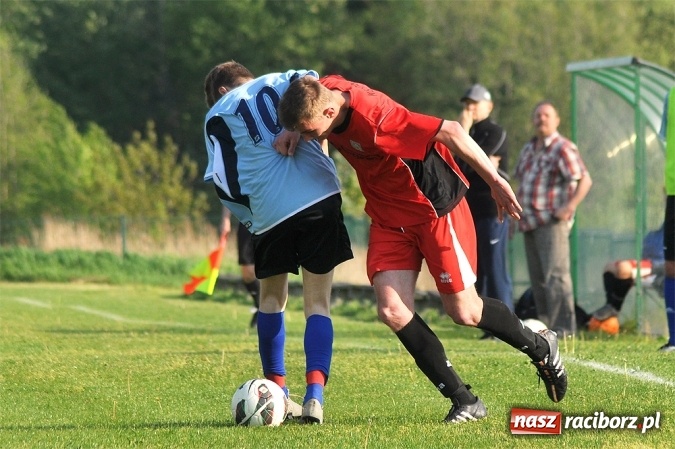 Zdjęcie w galerii na portalu naszraciborz.pl: Dobra passa Brzezia trwa. Tym razem wygrana ze Stalą wiadomości z regionu