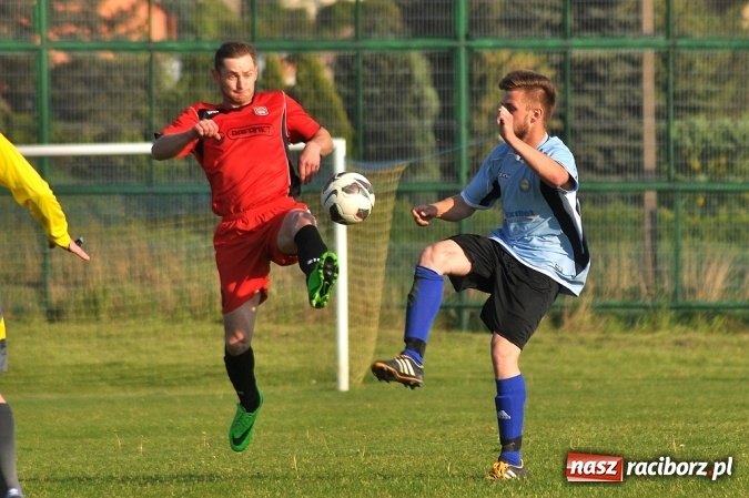 Zdjęcie w galerii na portalu naszraciborz.pl: Dobra passa Brzezia trwa. Tym razem wygrana ze Stalą wiadomości z regionu