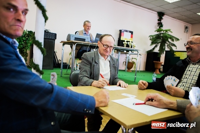 Zdjęcie w galerii na portalu naszraciborz.pl: Turniej w skata w Domu Kultury w Bojanowie wiadomości z regionu