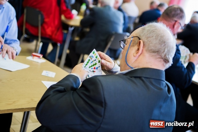 Zdjęcie w galerii na portalu naszraciborz.pl: Turniej w skata w Domu Kultury w Bojanowie wiadomości z regionu