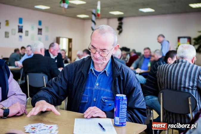 Zdjęcie w galerii na portalu naszraciborz.pl: Turniej w skata w Domu Kultury w Bojanowie wiadomości z regionu