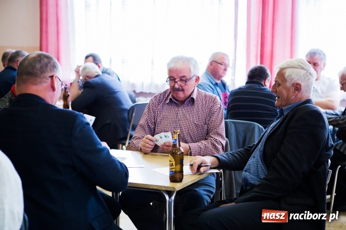 Zdjęcie w galerii na portalu naszraciborz.pl: Turniej w skata w Domu Kultury w Bojanowie wiadomości z regionu