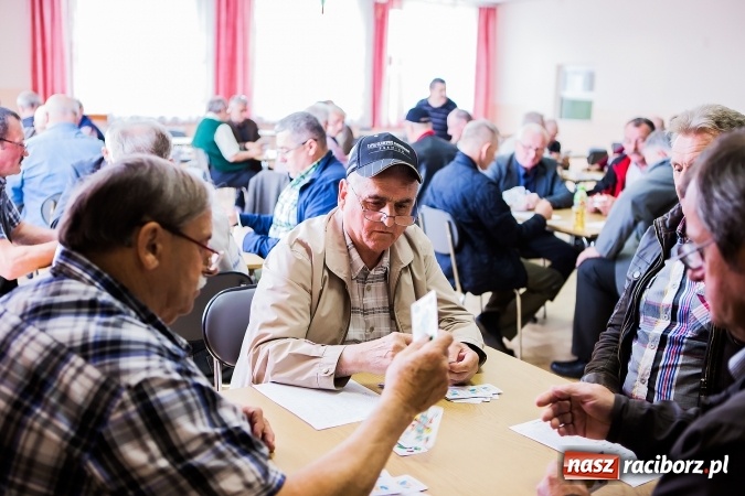 Zdjęcie w galerii na portalu naszraciborz.pl: Turniej w skata w Domu Kultury w Bojanowie wiadomości z regionu