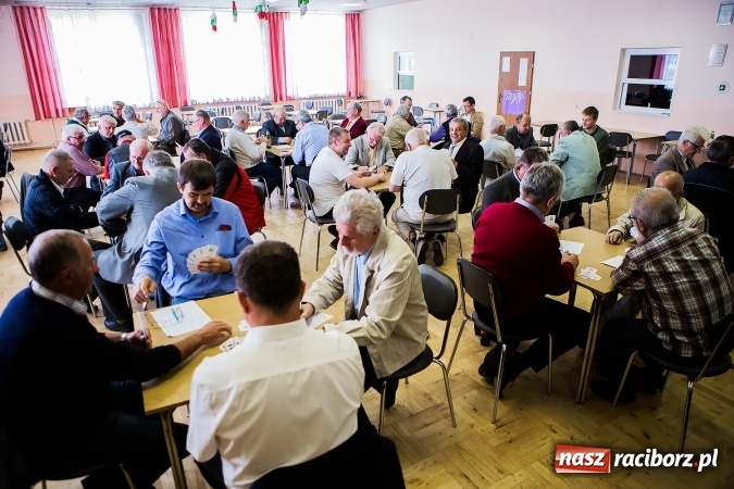 Zdjęcie w galerii na portalu naszraciborz.pl: Turniej w skata w Domu Kultury w Bojanowie wiadomości z regionu