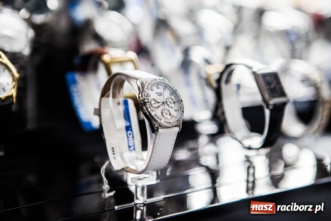 Zdjęcie w galerii na portalu naszraciborz.pl: Cenne, bo rzadkie - czyli rękodzieło ze złota wiadomości z regionu