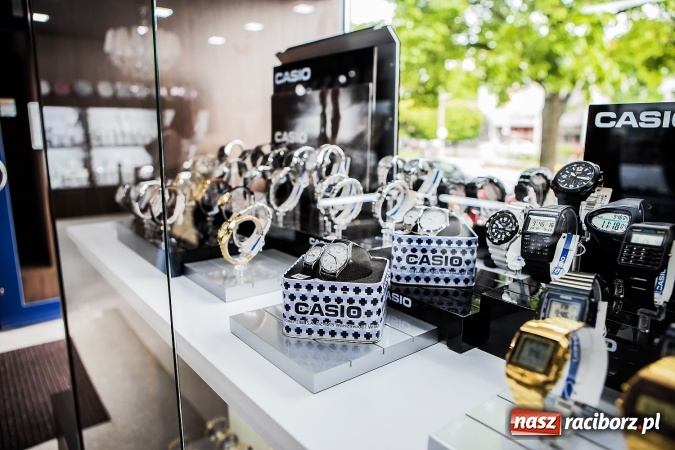 Zdjęcie w galerii na portalu naszraciborz.pl: Cenne, bo rzadkie - czyli rękodzieło ze złota wiadomości z regionu