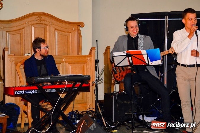 Zdjęcie w galerii na portalu naszraciborz.pl: W Bieńkowicach śpiewali dla św. Jana Pawła II  wiadomości z regionu