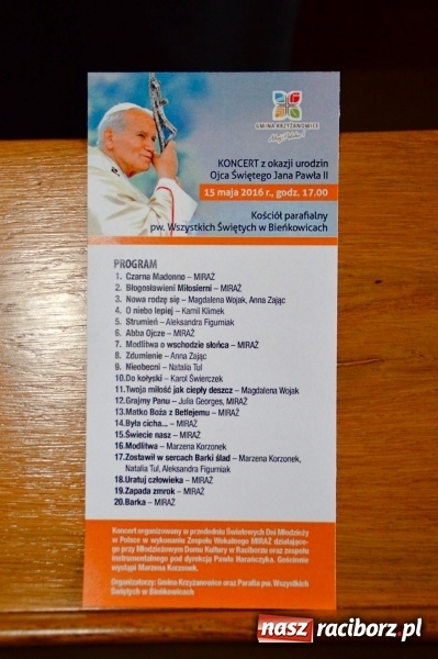Zdjęcie w galerii na portalu naszraciborz.pl: W Bieńkowicach śpiewali dla św. Jana Pawła II  wiadomości z regionu