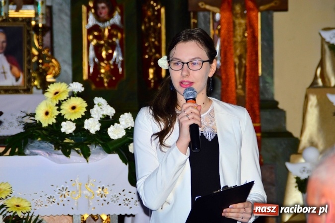 Zdjęcie w galerii na portalu naszraciborz.pl: W Bieńkowicach śpiewali dla św. Jana Pawła II  wiadomości z regionu