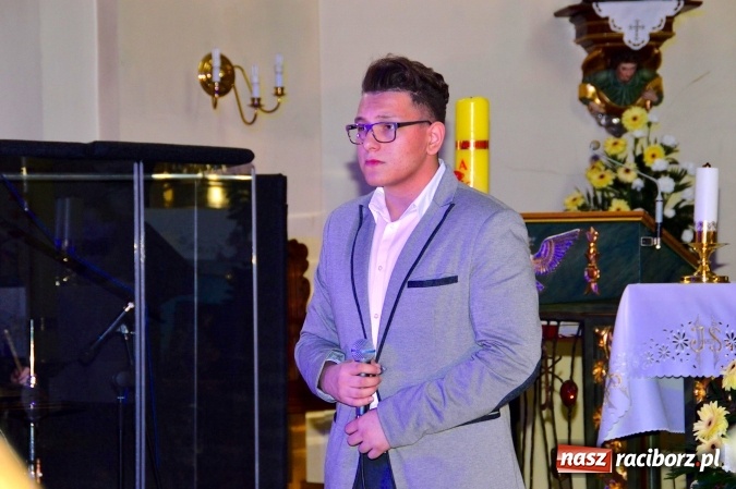 Zdjęcie w galerii na portalu naszraciborz.pl: W Bieńkowicach śpiewali dla św. Jana Pawła II  wiadomości z regionu