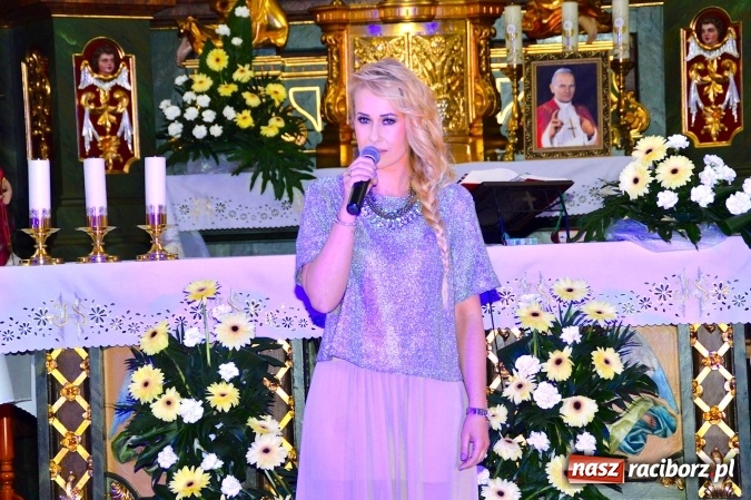 Zdjęcie w galerii na portalu naszraciborz.pl: W Bieńkowicach śpiewali dla św. Jana Pawła II  wiadomości z regionu