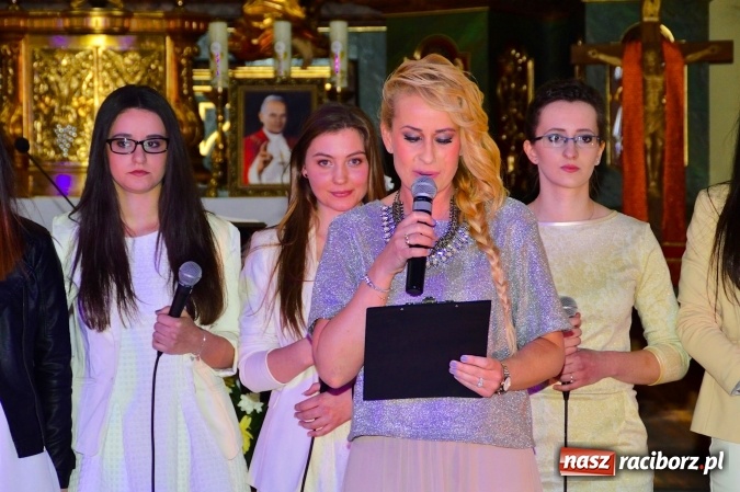 Zdjęcie w galerii na portalu naszraciborz.pl: W Bieńkowicach śpiewali dla św. Jana Pawła II  wiadomości z regionu