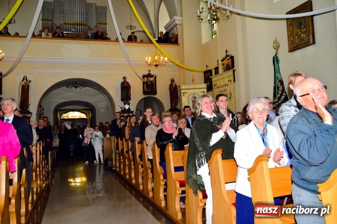 Zdjęcie w galerii na portalu naszraciborz.pl: W Bieńkowicach śpiewali dla św. Jana Pawła II  wiadomości z regionu