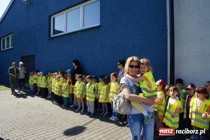 Zdjęcie w galerii na portalu naszraciborz.pl: Przedszkolaki z wizytą u raciborskich policjantów  wiadomości z regionu