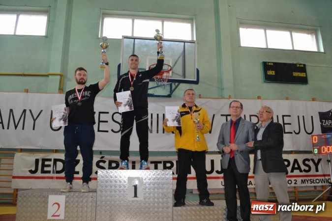 Zdjęcie w galerii na portalu naszraciborz.pl: Sukcesy zapaśników Miejskiego Klubu Zapaśniczego Unia Racibórz wiadomości z regionu