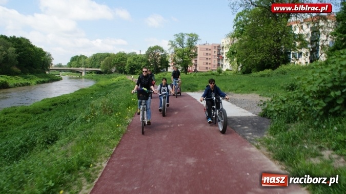 Zdjęcie w galerii na portalu naszraciborz.pl: Finał Tygodnia Bibliotek - coś dla ducha i ciała wiadomości z regionu