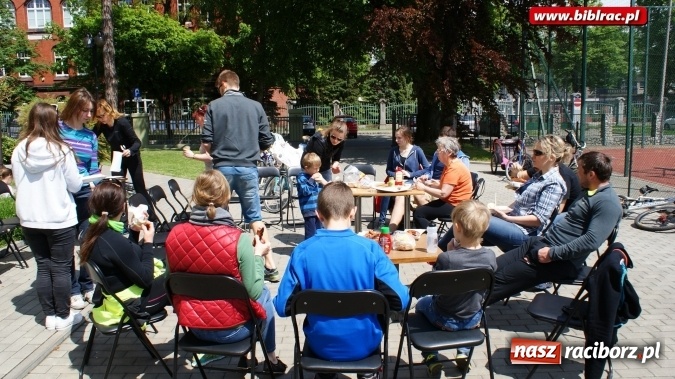 Zdjęcie w galerii na portalu naszraciborz.pl: Finał Tygodnia Bibliotek - coś dla ducha i ciała wiadomości z regionu