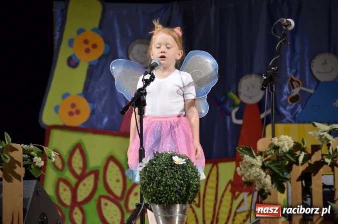 Zdjęcie w galerii na portalu naszraciborz.pl: Zdolne przedszkolaki zaprezentowały swoje umiejętności po raz si&oacute;dmy w RCK-u wiadomości z regionu