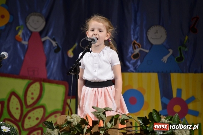 Zdjęcie w galerii na portalu naszraciborz.pl: Zdolne przedszkolaki zaprezentowały swoje umiejętności po raz si&oacute;dmy w RCK-u wiadomości z regionu