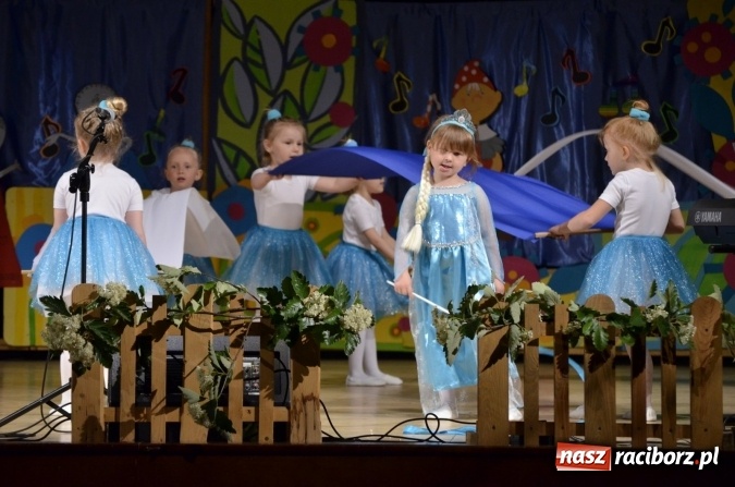 Zdjęcie w galerii na portalu naszraciborz.pl: Zdolne przedszkolaki zaprezentowały swoje umiejętności po raz si&oacute;dmy w RCK-u wiadomości z regionu