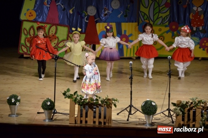 Zdjęcie w galerii na portalu naszraciborz.pl: Zdolne przedszkolaki zaprezentowały swoje umiejętności po raz si&oacute;dmy w RCK-u wiadomości z regionu