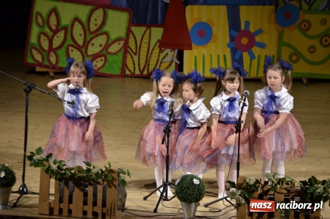 Zdjęcie w galerii na portalu naszraciborz.pl: Zdolne przedszkolaki zaprezentowały swoje umiejętności po raz si&oacute;dmy w RCK-u wiadomości z regionu