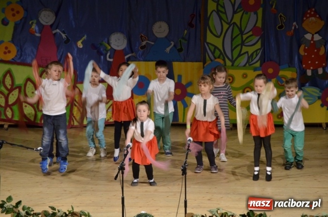Zdjęcie w galerii na portalu naszraciborz.pl: Zdolne przedszkolaki zaprezentowały swoje umiejętności po raz si&oacute;dmy w RCK-u wiadomości z regionu
