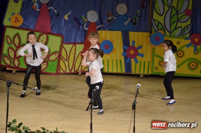 Zdjęcie w galerii na portalu naszraciborz.pl: Zdolne przedszkolaki zaprezentowały swoje umiejętności po raz si&oacute;dmy w RCK-u wiadomości z regionu