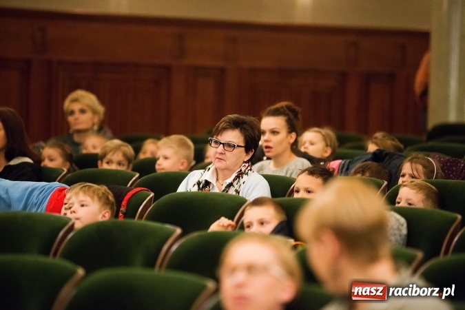 Zdjęcie w galerii na portalu naszraciborz.pl: Zdolne przedszkolaki zaprezentowały swoje umiejętności po raz si&oacute;dmy w RCK-u wiadomości z regionu