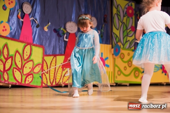 Zdjęcie w galerii na portalu naszraciborz.pl: Zdolne przedszkolaki zaprezentowały swoje umiejętności po raz si&oacute;dmy w RCK-u wiadomości z regionu