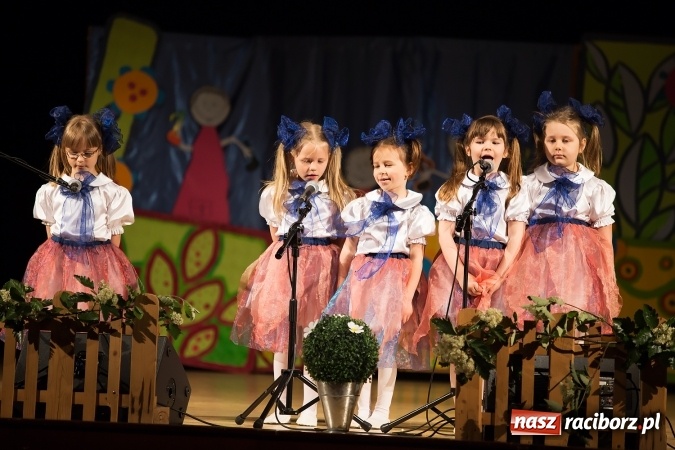 Zdjęcie w galerii na portalu naszraciborz.pl: Zdolne przedszkolaki zaprezentowały swoje umiejętności po raz si&oacute;dmy w RCK-u wiadomości z regionu