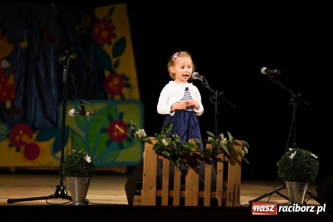 Zdjęcie w galerii na portalu naszraciborz.pl: Zdolne przedszkolaki zaprezentowały swoje umiejętności po raz si&oacute;dmy w RCK-u wiadomości z regionu