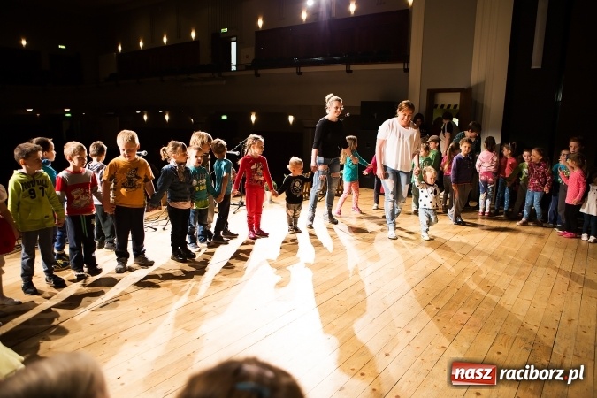 Zdjęcie w galerii na portalu naszraciborz.pl: Zdolne przedszkolaki zaprezentowały swoje umiejętności po raz si&oacute;dmy w RCK-u wiadomości z regionu