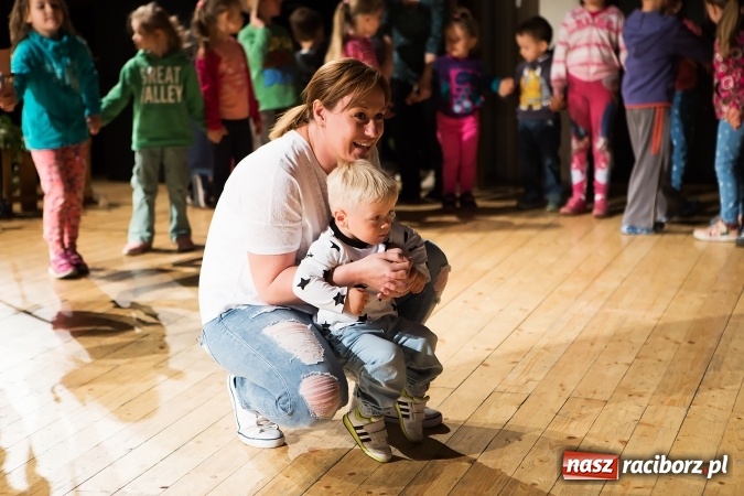 Zdjęcie w galerii na portalu naszraciborz.pl: Zdolne przedszkolaki zaprezentowały swoje umiejętności po raz si&oacute;dmy w RCK-u wiadomości z regionu
