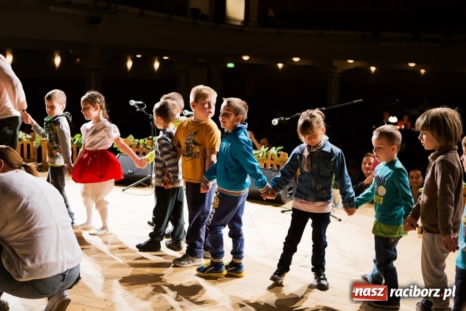 Zdjęcie w galerii na portalu naszraciborz.pl: Zdolne przedszkolaki zaprezentowały swoje umiejętności po raz si&oacute;dmy w RCK-u wiadomości z regionu