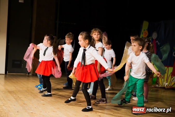 Zdjęcie w galerii na portalu naszraciborz.pl: Zdolne przedszkolaki zaprezentowały swoje umiejętności po raz si&oacute;dmy w RCK-u wiadomości z regionu