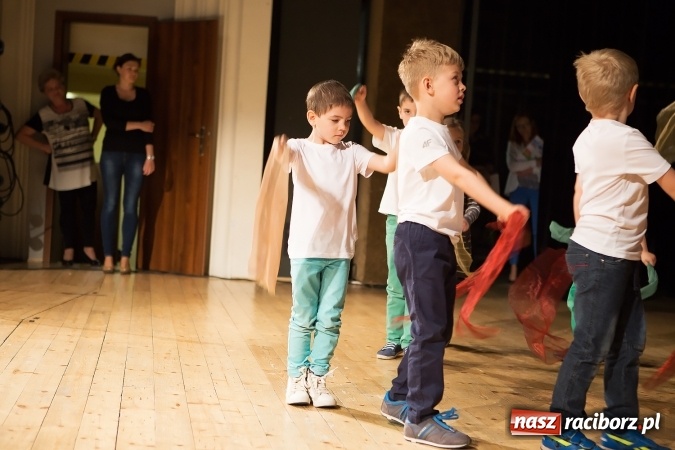 Zdjęcie w galerii na portalu naszraciborz.pl: Zdolne przedszkolaki zaprezentowały swoje umiejętności po raz si&oacute;dmy w RCK-u wiadomości z regionu
