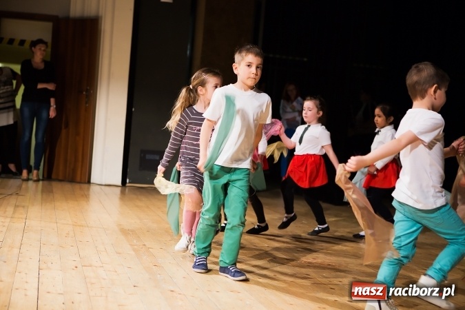 Zdjęcie w galerii na portalu naszraciborz.pl: Zdolne przedszkolaki zaprezentowały swoje umiejętności po raz si&oacute;dmy w RCK-u wiadomości z regionu