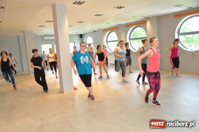 Zdjęcie w galerii na portalu naszraciborz.pl: Dzień Otwarty Akademii Fitness w H2Ostróg wiadomości z regionu