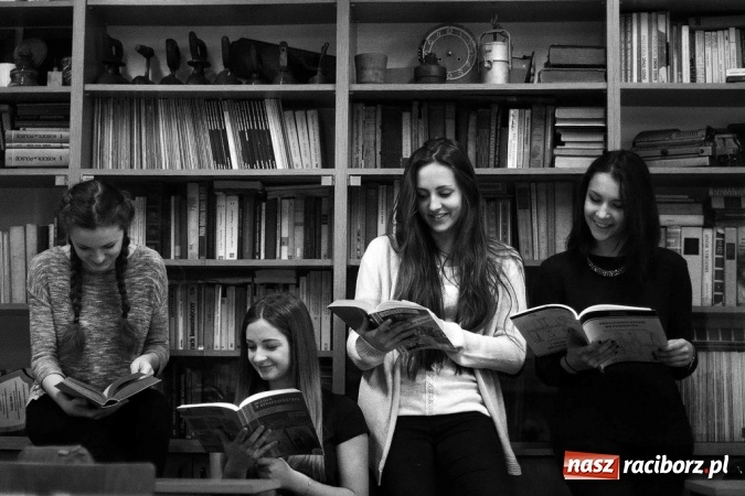 Zdjęcie w galerii na portalu naszraciborz.pl: Zespół Szkół Ogólnokształcących nr 1, czyli… nie tylko Kasprowicz  wiadomości z regionu