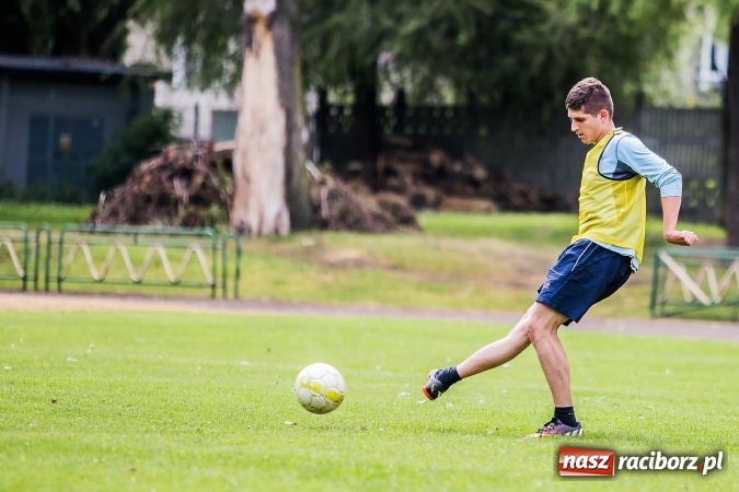 Zdjęcie w galerii na portalu naszraciborz.pl: Bitwa na balony i Fight Ball w pierwszy dzień Raciborskich Juwenaliów wiadomości z regionu