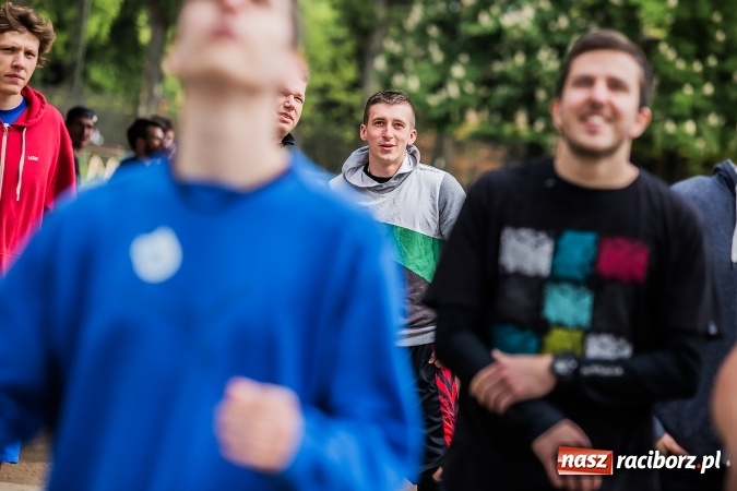 Zdjęcie w galerii na portalu naszraciborz.pl: Bitwa na balony i Fight Ball w pierwszy dzień Raciborskich Juwenaliów wiadomości z regionu