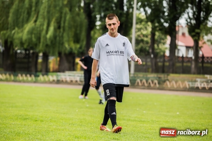 Zdjęcie w galerii na portalu naszraciborz.pl: Bitwa na balony i Fight Ball w pierwszy dzień Raciborskich Juwenaliów wiadomości z regionu