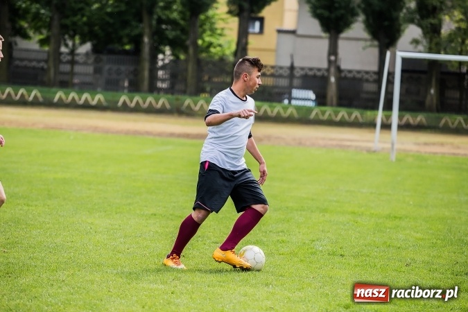 Zdjęcie w galerii na portalu naszraciborz.pl: Bitwa na balony i Fight Ball w pierwszy dzień Raciborskich Juwenaliów wiadomości z regionu